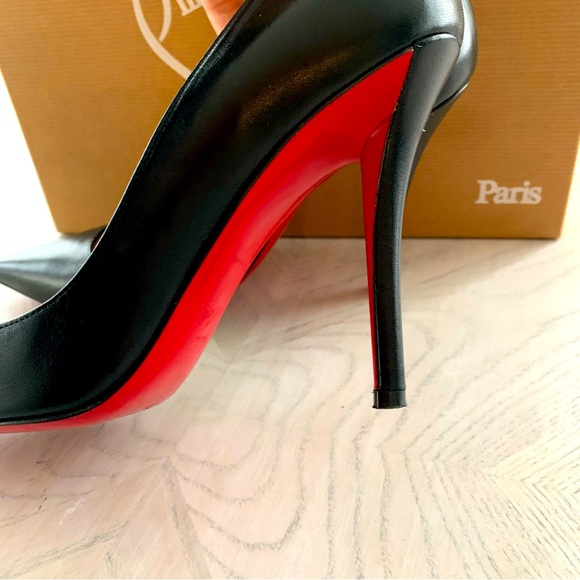Christian Loubotutin Apostrophy Leather Pointed Red Sole Pump size 37 Black - Picture 4 of 10